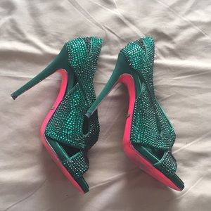 rare 1 of a kind Suecomma Bonnie shoes